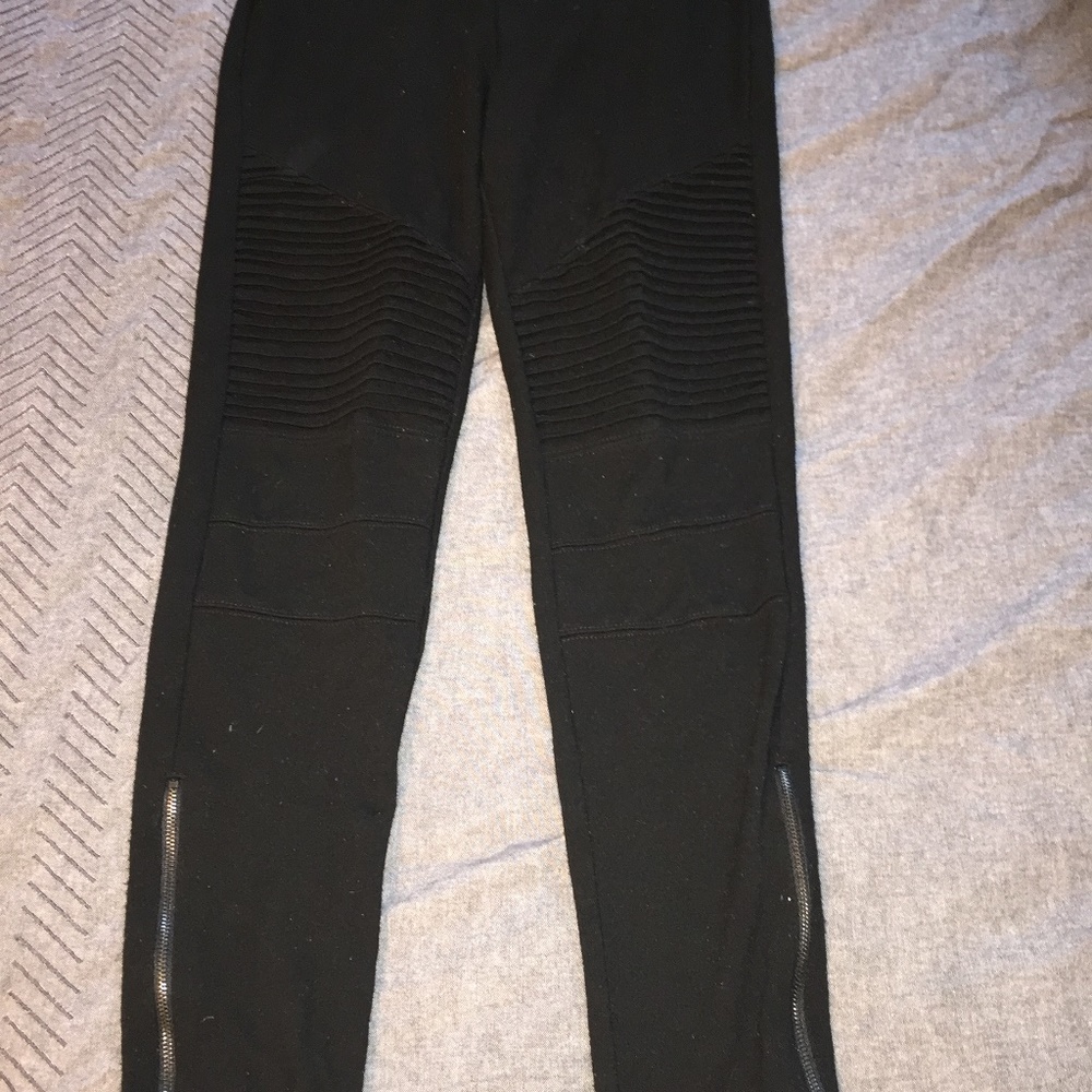 Moto Ankle Zip Leggings